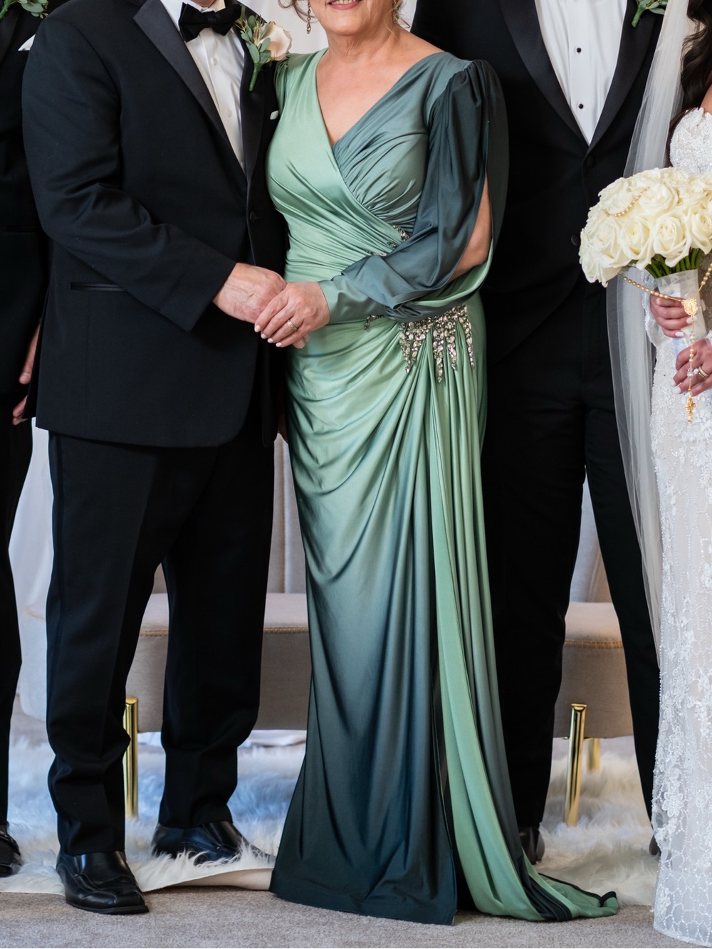 Mother of the Bride/Groom Elegant Ombre Green Draped Evening Gown